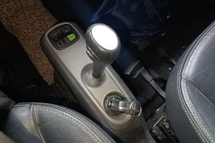 Used smart fortwo 2009 1.0 MHD Hardtop Style Edition Gear Lever