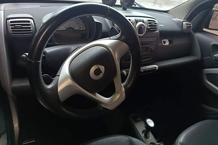 Used smart fortwo 2009 1.0 MHD Hardtop Style Edition Steering Wheel