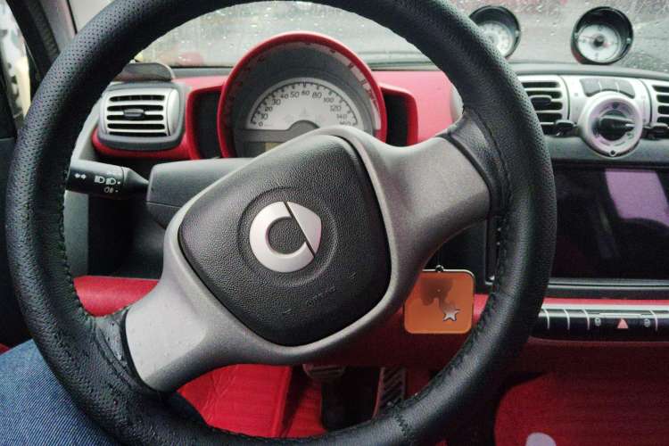 Used smart fortwo 2009 1.0 MHD Hardtop Standard Edition Center Console