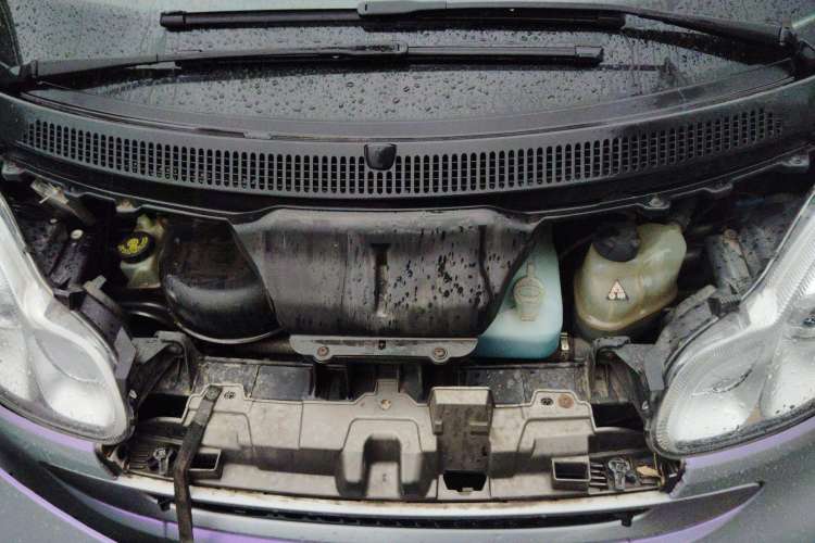 Used smart fortwo 2009 1.0 MHD Hardtop Standard Edition Engine Bay