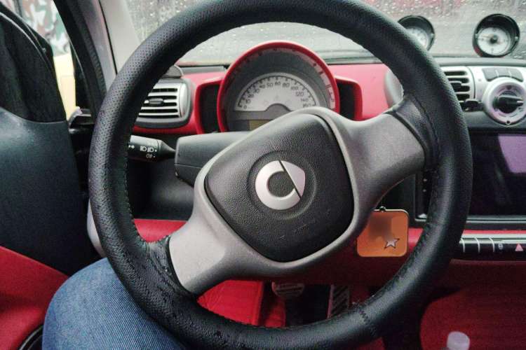 Used smart fortwo 2009 1.0 MHD Hardtop Standard Edition Steering Wheel