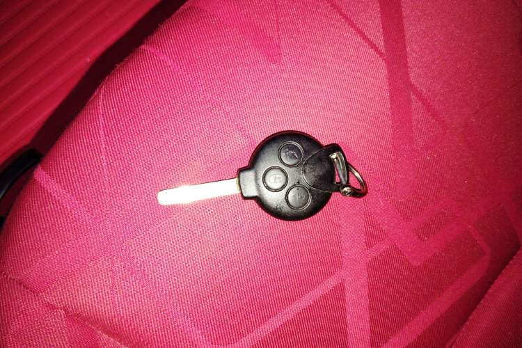 Used smart fortwo 2009 1.0 MHD Hardtop Standard Edition Vehicle Key