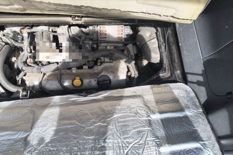 Used smart fortwo 2011 1.0 MHD Hardtop Standard Edition Engine Bay Left