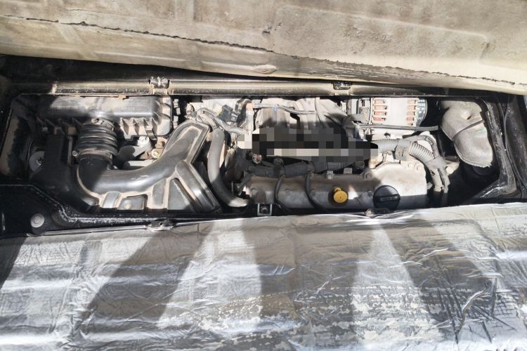 Used smart fortwo 2011 1.0 MHD Hardtop Standard Edition Engine Bay