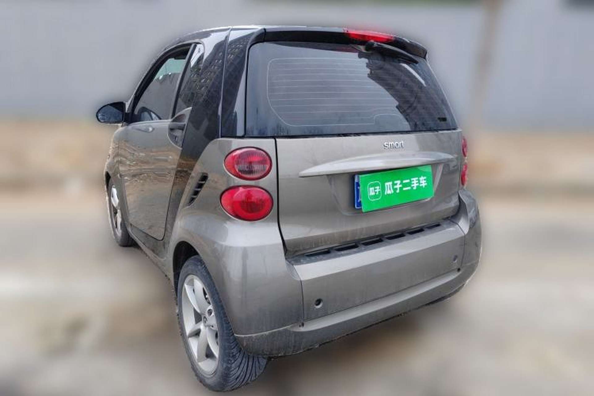 Used smart fortwo 2011 1.0T Year of the Rabbit Special Edition Rear Left 45 Deg
