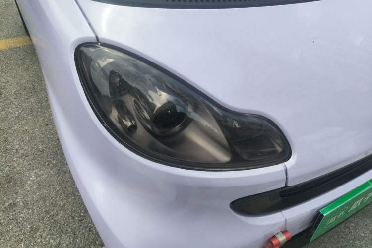 Used smart fortwo 2011 1.0 MHD Hardtop Standard Edition Right Front Headlight