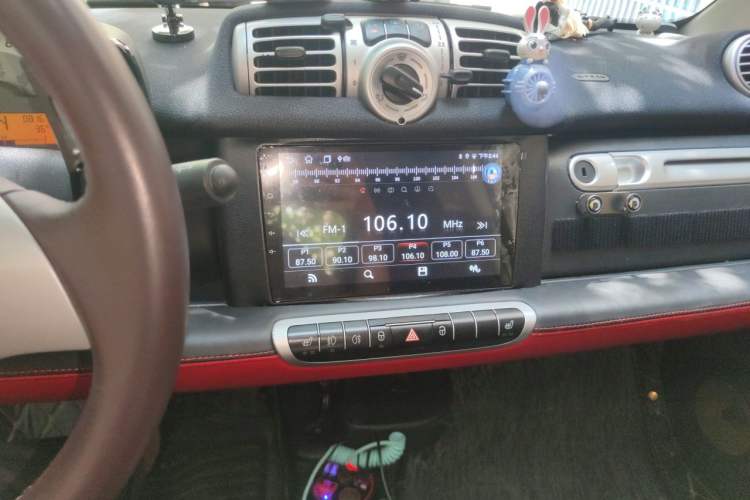 Used smart fortwo 2011 1.0T Hardtop Burning Orange Edition Audio And AC Panel