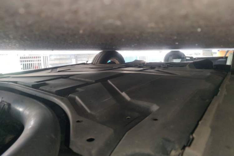 Used smart fortwo 2011 1.0T Hardtop Burning Orange Edition Chassis Rear Left