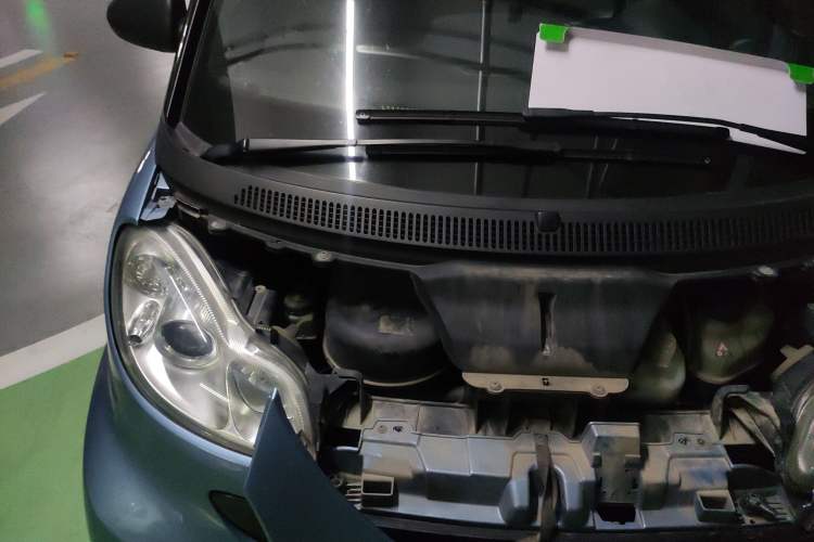 Used smart fortwo 2011 1.0 MHD Hardtop Standard Edition Engine Bay Right