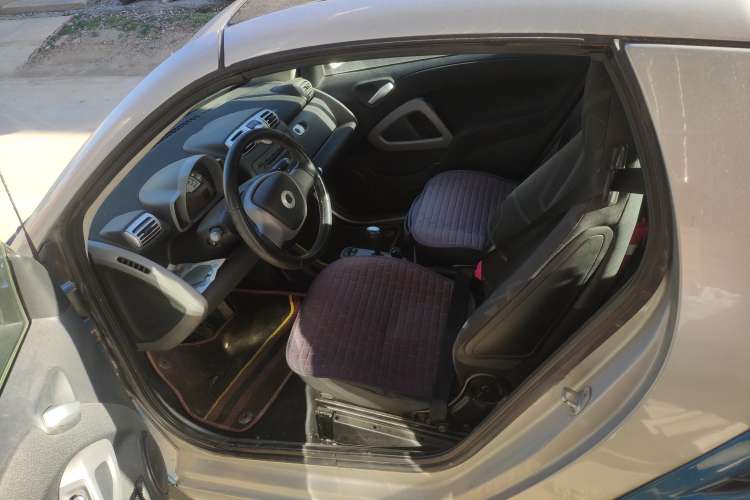 Used smart fortwo 2011 1.0T Convertible Passion Edition Left Front Seat