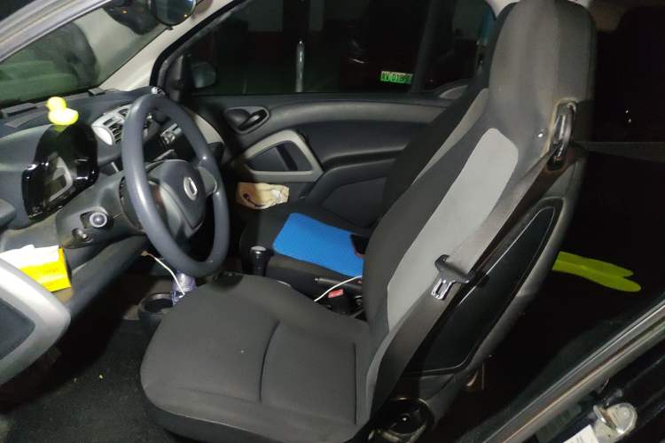 Used smart fortwo 2011 1.0 MHD Hardtop Standard Edition Left Rear Seat