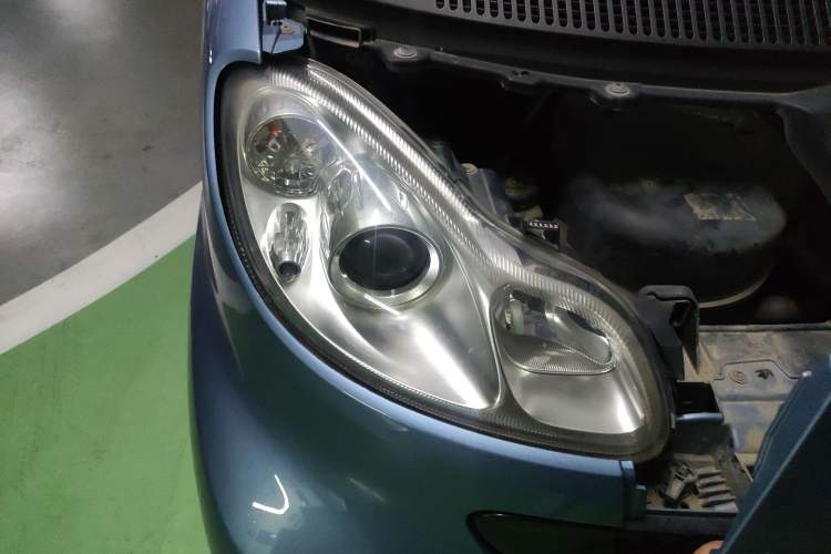 Used smart fortwo 2011 1.0 MHD Hardtop Standard Edition Right Front Headlight