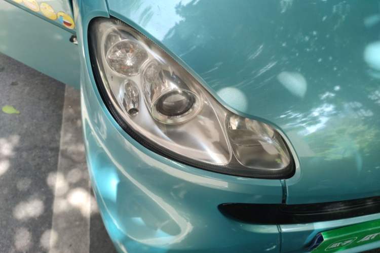 Used smart fortwo 2011 1.0T Hardtop Burning Orange Edition Right Front Headlight
