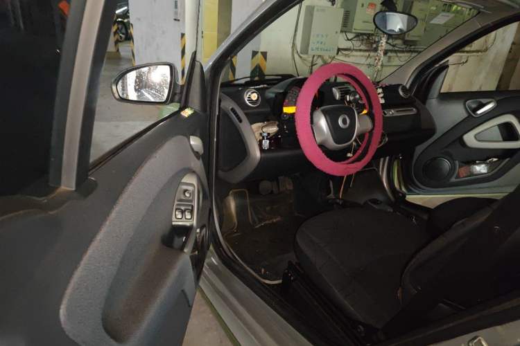 Used smart fortwo 2011 1.0 MHD Hardtop Passion Edition Driver Seat