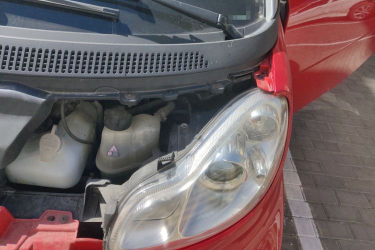 Used smart fortwo 2011 1.0 MHD Hardtop Passion Edition Engine Bay Left