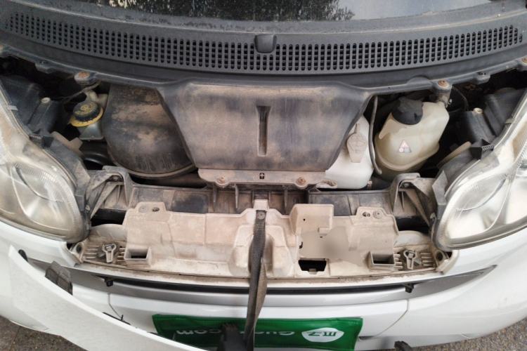 Used smart fortwo 2011 1.0 MHD Hardtop Passion Edition Engine Bay