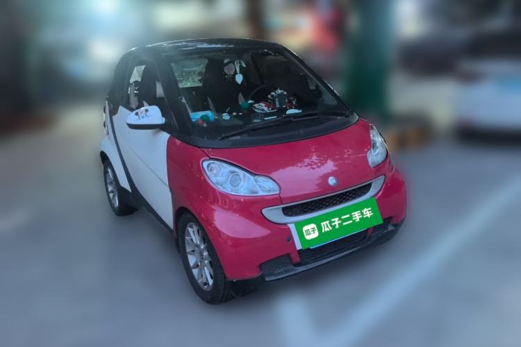 Used smart fortwo 2011 1.0 MHD Hardtop Passion Edition Front Right 45 Deg