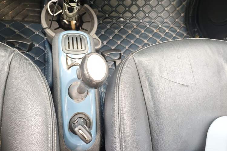 Used smart fortwo 2011 1.0T Hardtop Passion Edition Gear Lever