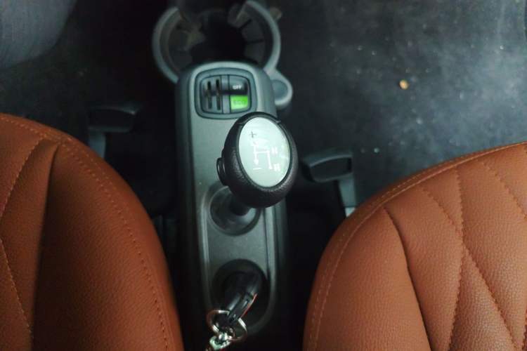 Used smart fortwo  Gear Lever