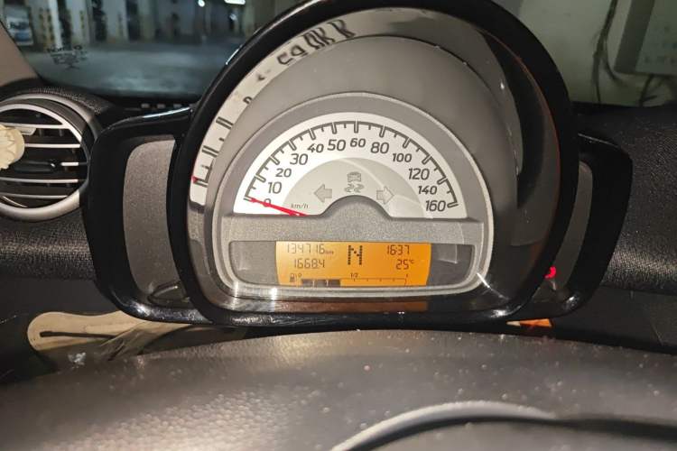 Used smart fortwo 2011 1.0 MHD Hardtop Passion Edition Instrument Cluster