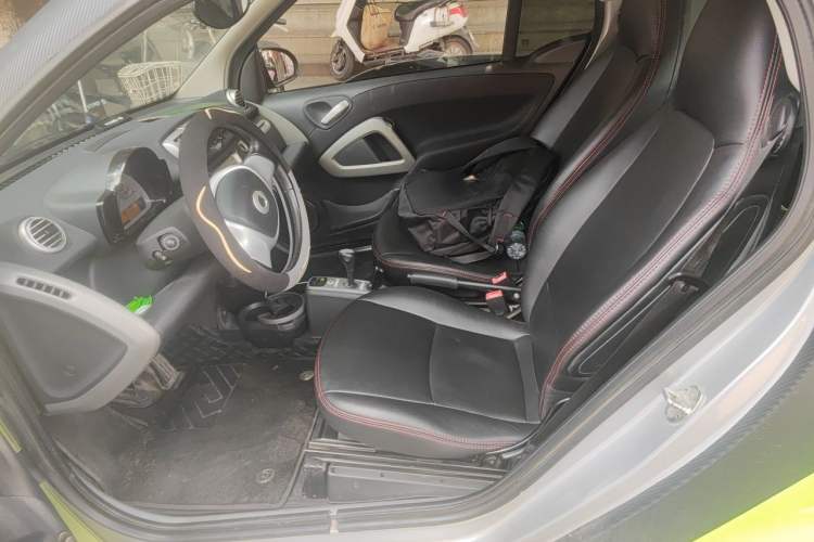 Used smart fortwo 2011 1.0 MHD Hardtop Passion Edition Left Front Seat