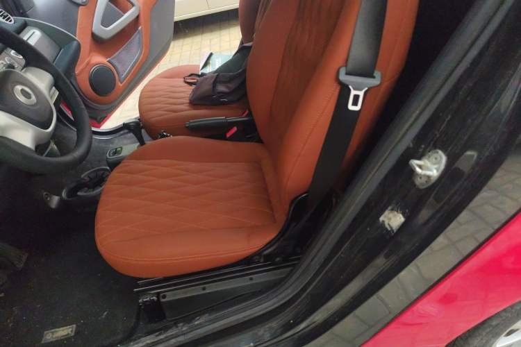 Used smart fortwo  Left Rear Seat