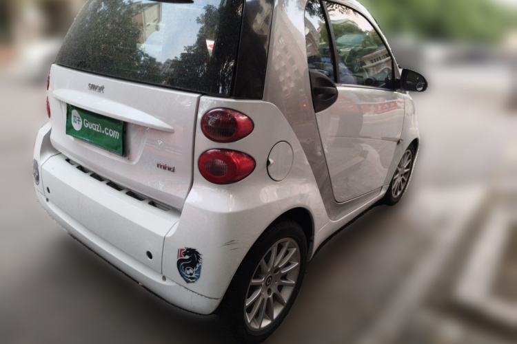 Used smart fortwo 2011 1.0 MHD Hardtop Passion Edition Rear Right 45 Deg