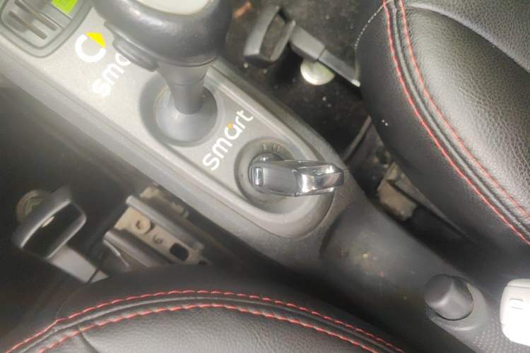 Used smart fortwo 2011 1.0 MHD Hardtop Passion Edition Vehicle Key