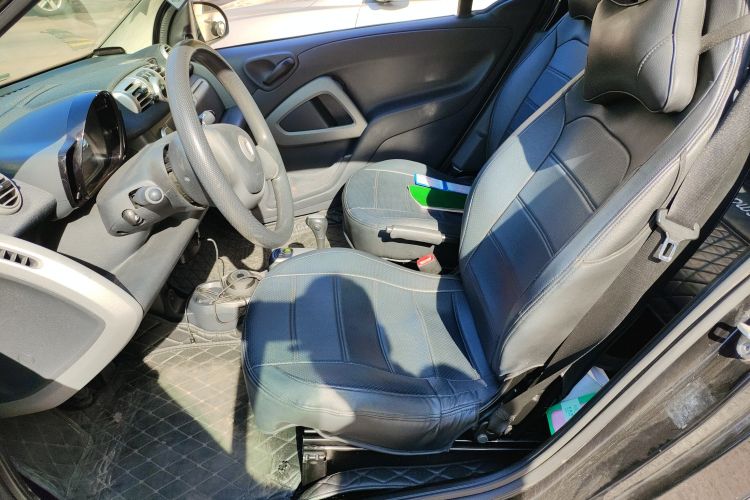 Used smart fortwo 2011 1.0 MHD Hardtop Standard Edition Left Front Seat