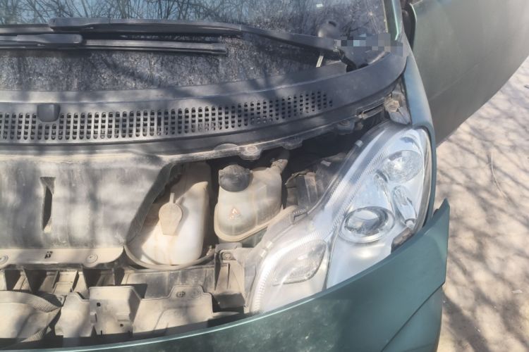 Used smart fortwo 2011 1.0T Hardtop Passion Edition Engine Bay Left