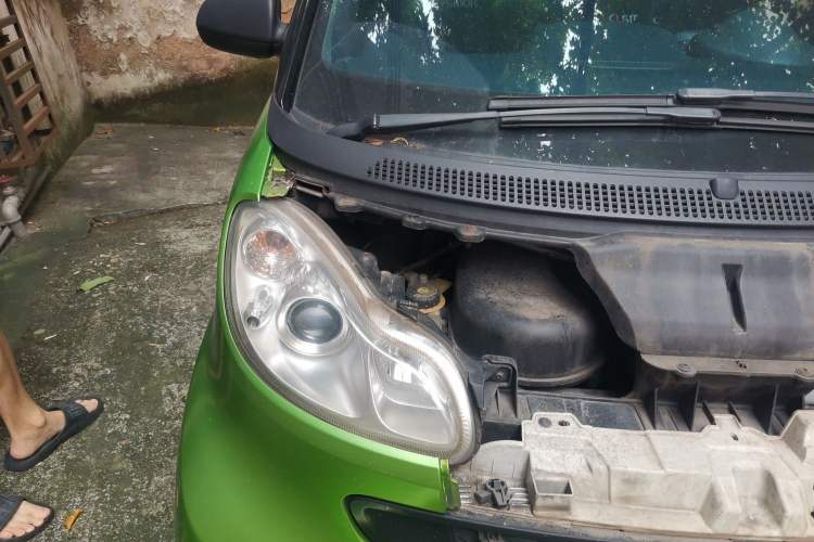 Used smart fortwo 2011 1.0 MHD Hardtop Standard Edition Engine Bay Right