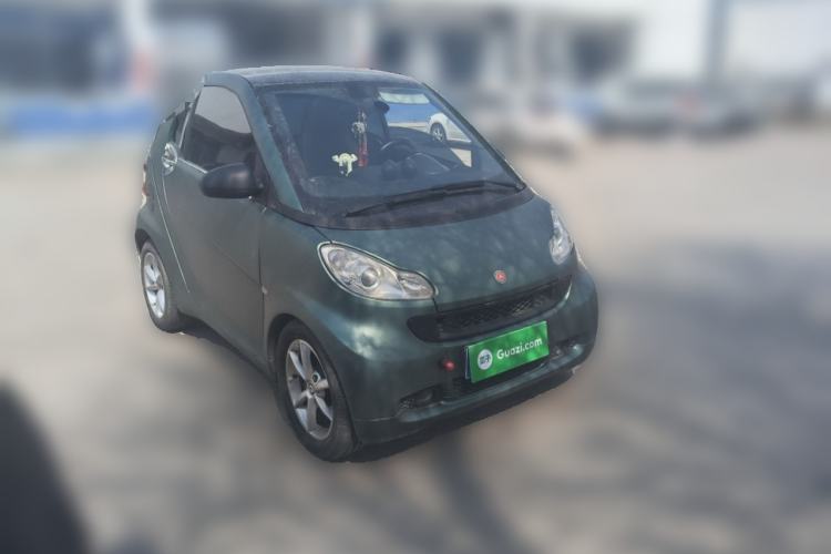 Used smart fortwo 2011 1.0T Hardtop Passion Edition Front Right 45 Deg