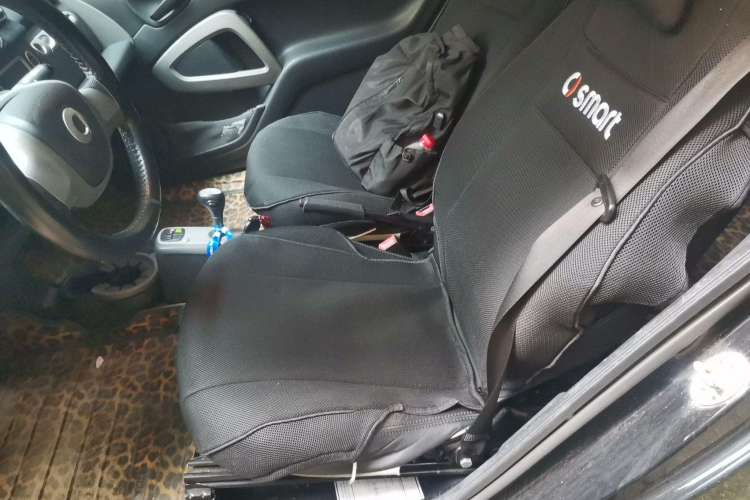 Used smart fortwo 2011 1.0 MHD Hardtop Standard Edition Left Front Seat
