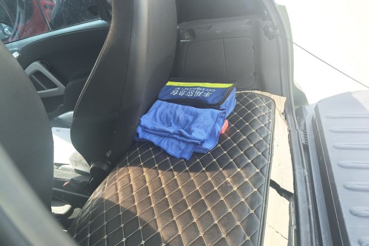 Used smart fortwo 2011 1.0T Hardtop Passion Edition Left Rear Seat