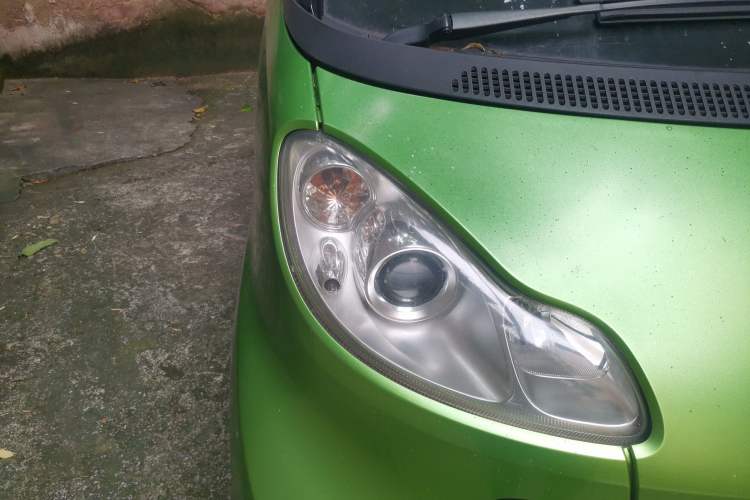 Used smart fortwo 2011 1.0 MHD Hardtop Standard Edition Right Front Headlight