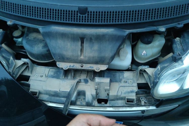 Used smart fortwo 2011 1.0 MHD Hardtop Passion Edition Engine Bay