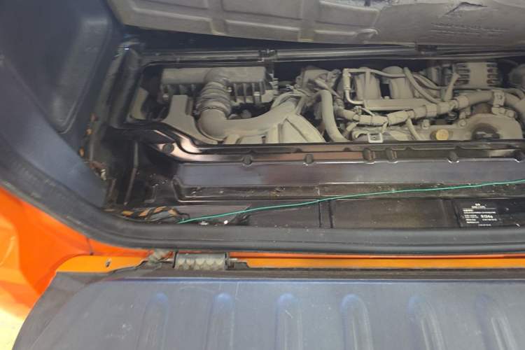 Used smart fortwo 2011 1.0 MHD Hardtop Flame Edition Engine Bay Right