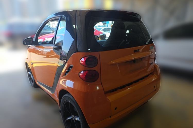 Used smart fortwo 2011 1.0 MHD Hardtop Flame Edition Rear Left 45 Deg