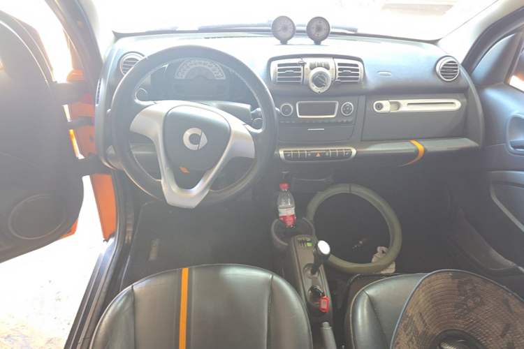 Used smart fortwo 2011 1.0 MHD Hardtop Flame Edition Steering Wheel