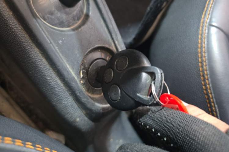 Used smart fortwo 2011 1.0 MHD Hardtop Flame Edition Vehicle Key