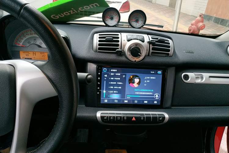 Used smart fortwo 2011 1.0T Convertible Passion Edition Audio And AC Panel