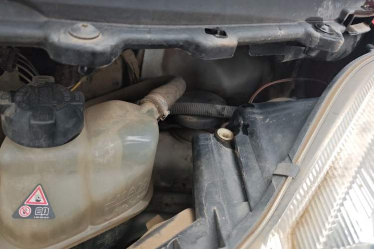 Used smart fortwo 2011 1.0 MHD Hardtop Standard Edition Engine Bay Left