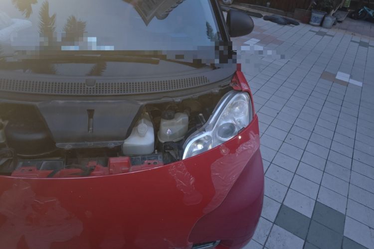 Used smart fortwo 2011 1.0 MHD Convertible Passion Edition Engine Bay Left
