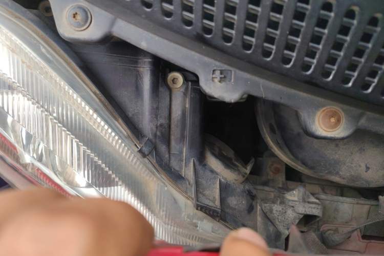 Used smart fortwo 2011 1.0 MHD Kobe Special Edition Engine Bay Right