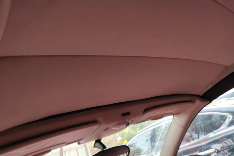 Used smart fortwo 2011 1.0 MHD Convertible Passion Edition Headliner