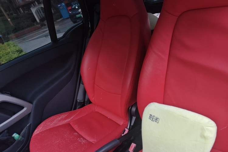Used smart fortwo 2011 1.0 MHD Convertible Passion Edition Left Front Seat