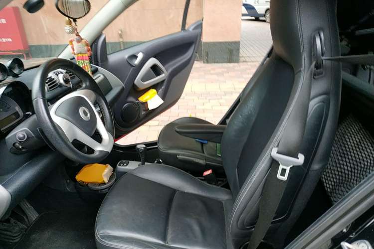 Used smart fortwo 2011 1.0T Convertible Passion Edition Left Rear Seat