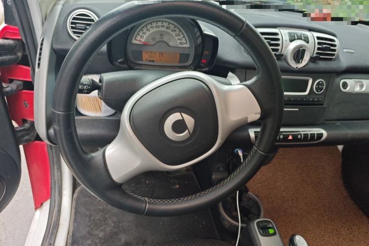 Used smart fortwo 2011 1.0 MHD Hardtop Standard Edition Steering Wheel