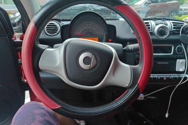 Used smart fortwo 2011 1.0 MHD Convertible Passion Edition Steering Wheel
