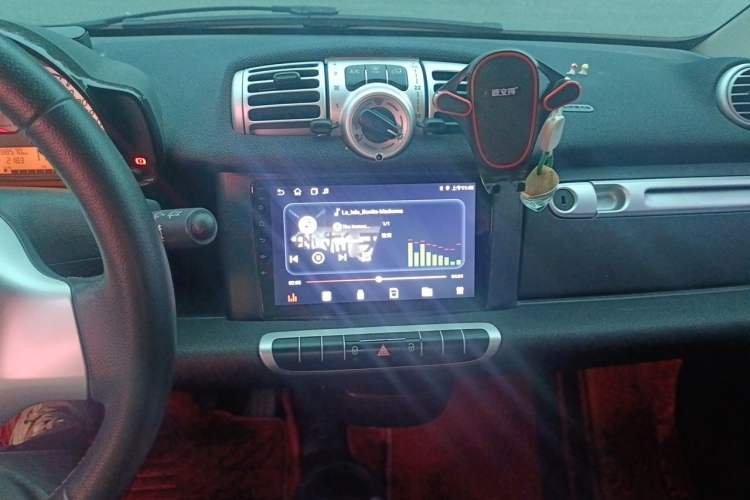 Used smart fortwo 2011 1.0 MHD Hardtop Passion Edition Audio And AC Panel